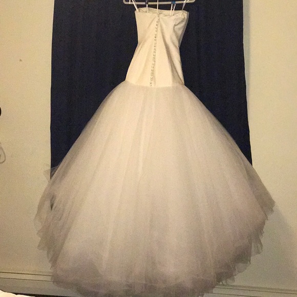 Romona Keveza Collection Wedding Gown, Size 4 EUC - Picture 6 of 8